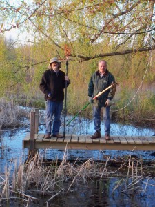 pond w muckers apr 2012 (16)